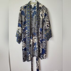 Oscar De La Renta Neman Marcus Floral Blue and Black Women's Robe Kimono